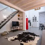 Ursino Tiny House شقة *